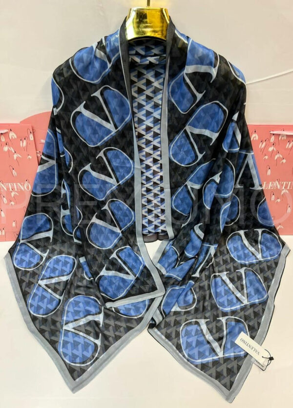 Valentino палантин PR979117