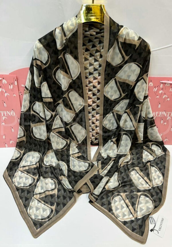 Valentino палантин PR956231