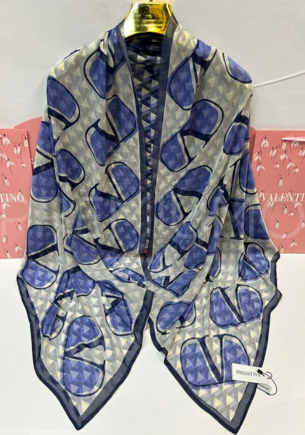 Valentino палантин PR499657