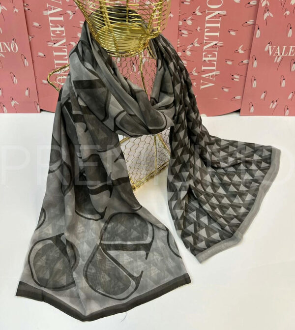 Valentino палантин PR917423 2