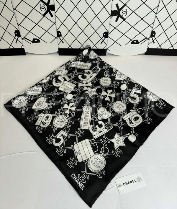 Chanel платок PR161538 2