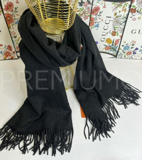 Gucci палантин PR918980 3