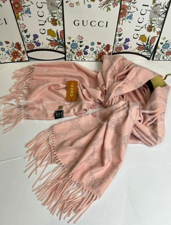 Gucci палантин PR246157