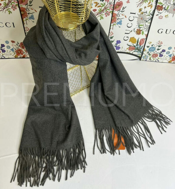 Gucci палантин PR335624 3