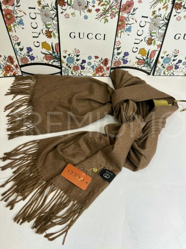 Gucci палантин PR447453