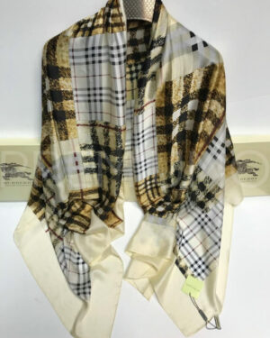 Burberry палантин PR713203