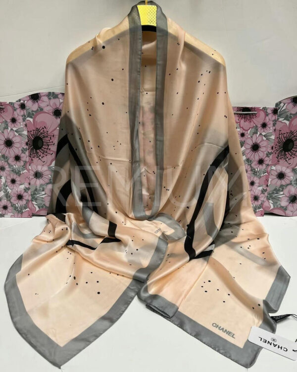 Chanel палантин PR421561