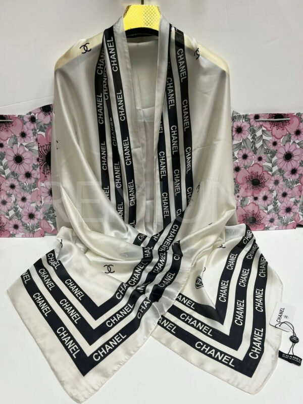 Chanel палантин PR137690