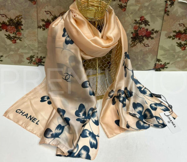 Chanel палантин PR674316 3