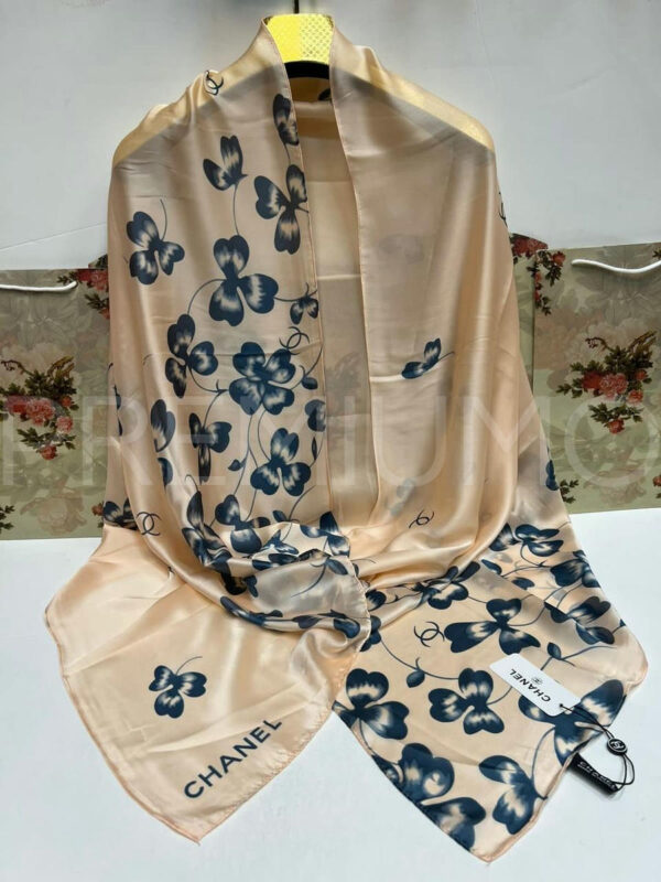 Chanel палантин PR674316
