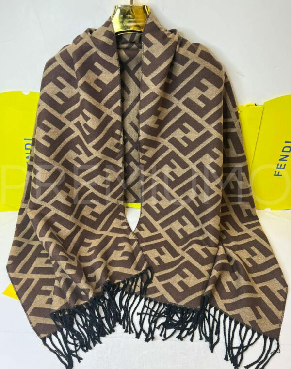 Fendi палантин PR827693