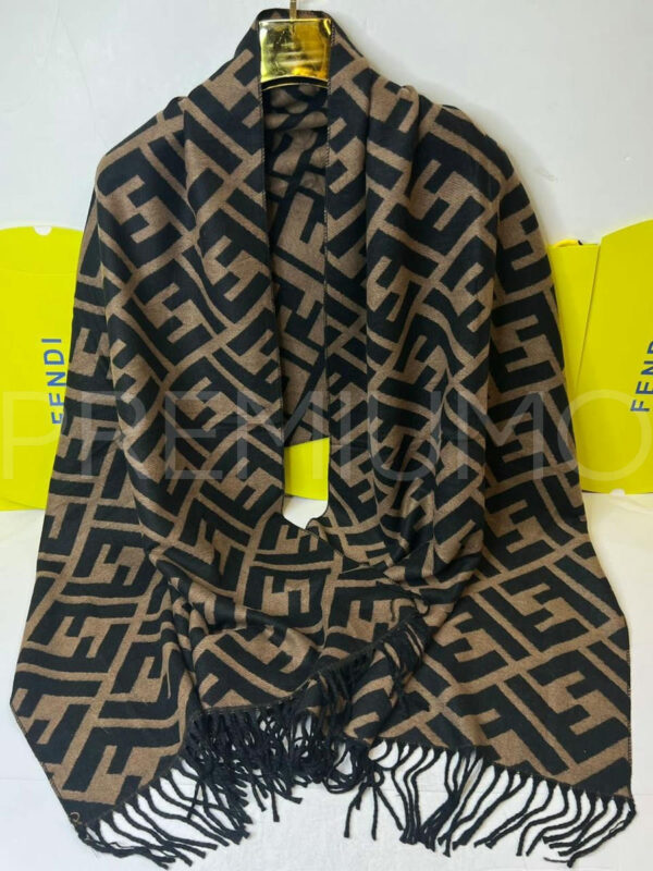 Fendi палантин PR177752