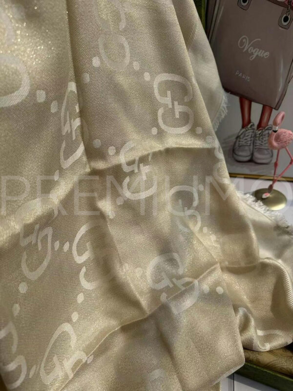 Gucci палантин PR539227 2