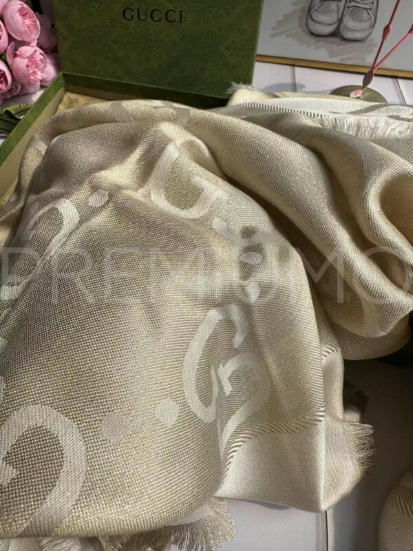 Gucci палантин PR539227 10