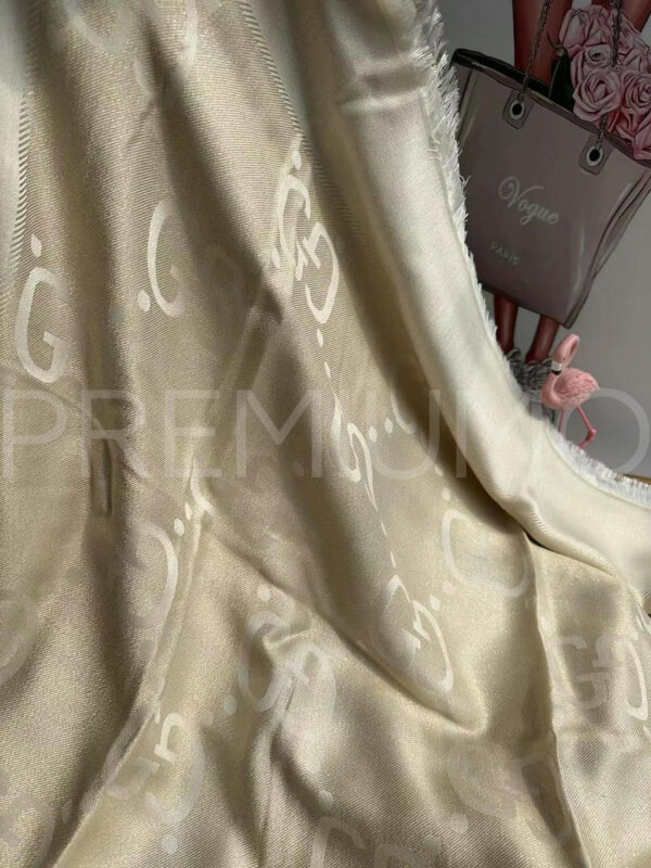 Gucci палантин PR539227 3