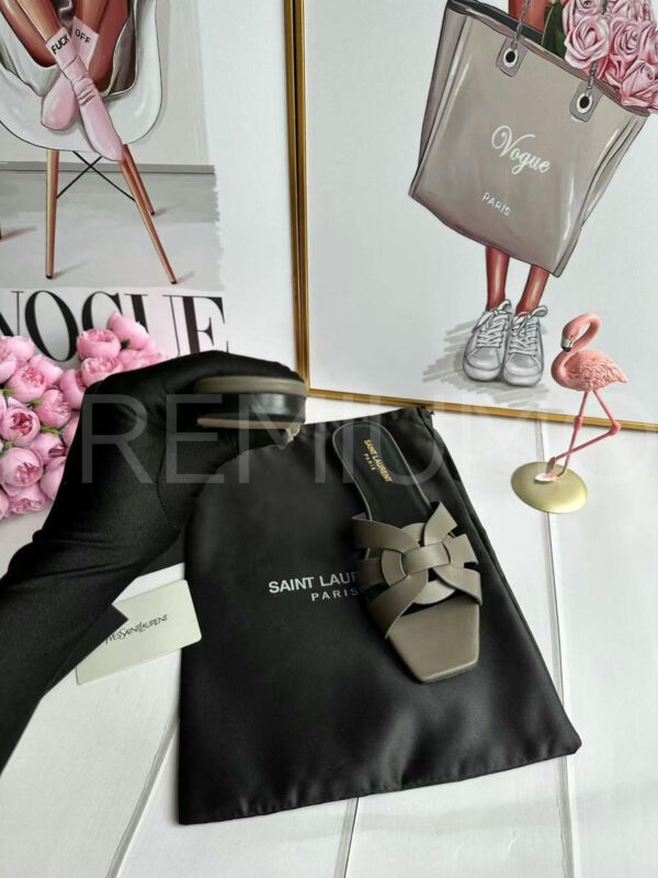 Yves Saint Laurent шлепанцы PR762069 4