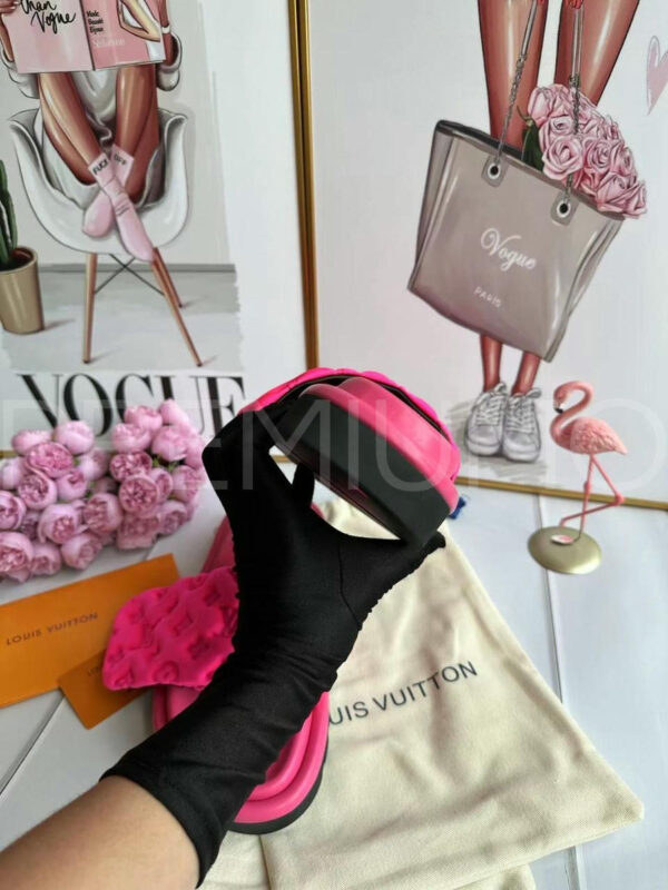 Louis Vuitton шлепанцы PR985898 8