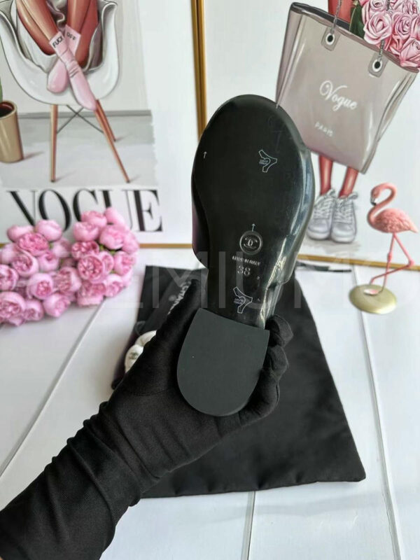 Chanel шлепанцы PR134988 10
