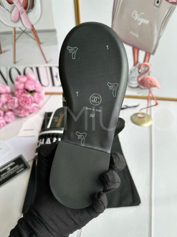 Chanel шлепанцы PR373202 9