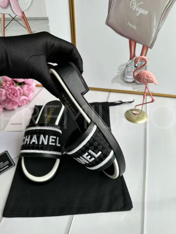 Chanel шлепанцы PR373202 5