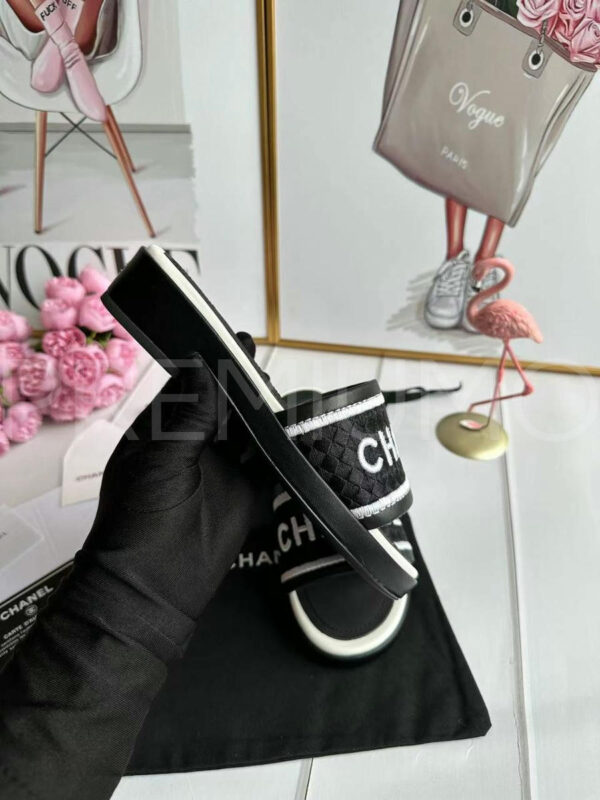 Chanel шлепанцы PR373202 8
