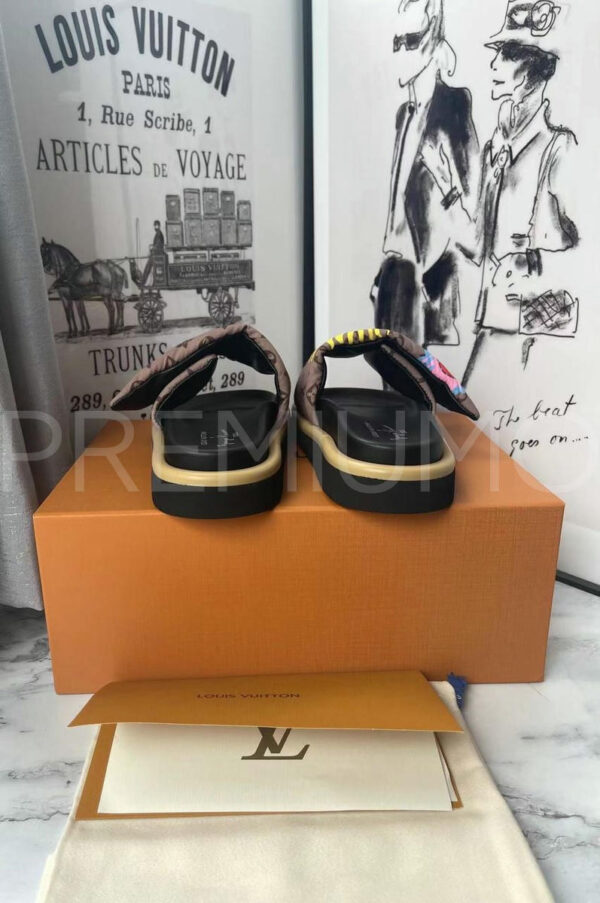 Louis Vuitton шлепанцы PR933298 9