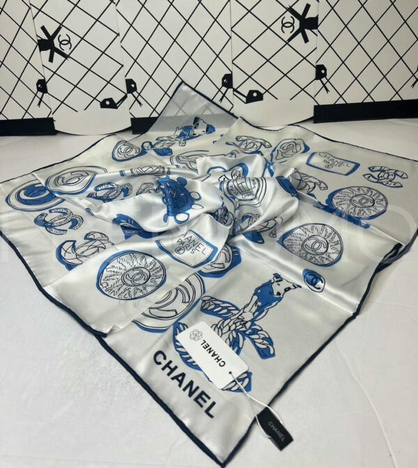 Chanel платок PR310535