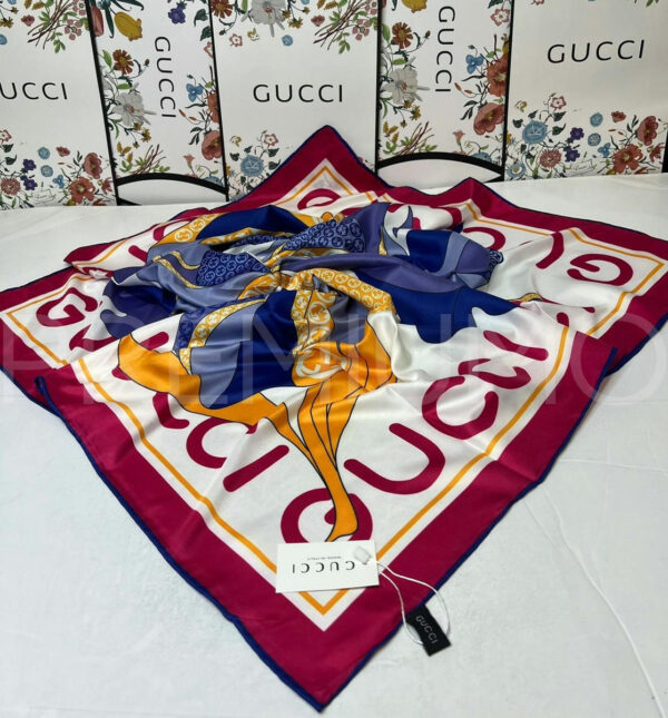 Gucci платок PR801880