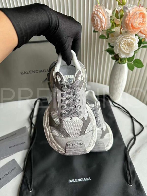 Balenciaga кроссовки PR528647 9
