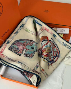 Hermes платок PR659849