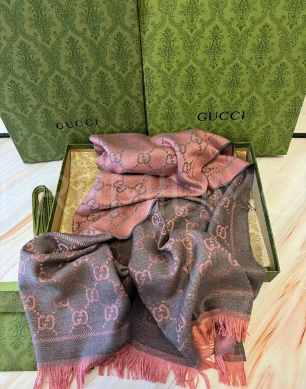 Gucci палантин PR598009 5