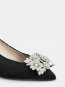 Roger Vivier RV Bouquet Strass Buckle Pumps in Satin туфли PR772171 17