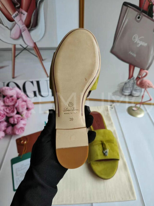 Loro Piana Summer Charms шлепанцы PR203622 10
