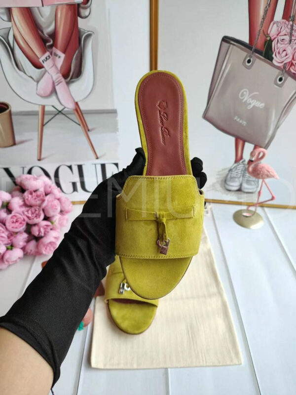 Loro Piana Summer Charms шлепанцы PR203622 3