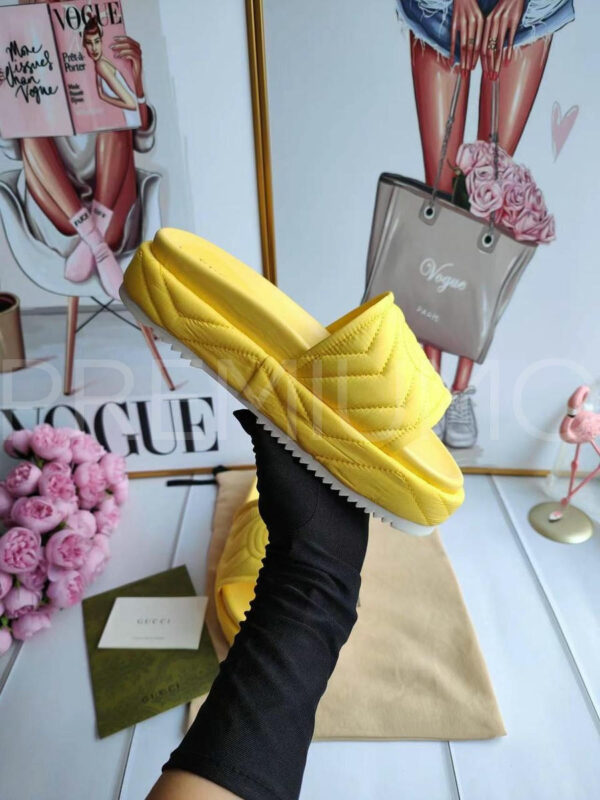 Gucci шлепанцы PR811136 8