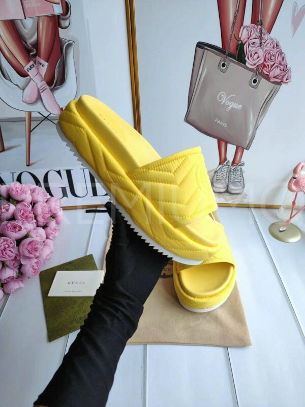Gucci шлепанцы PR811136 5