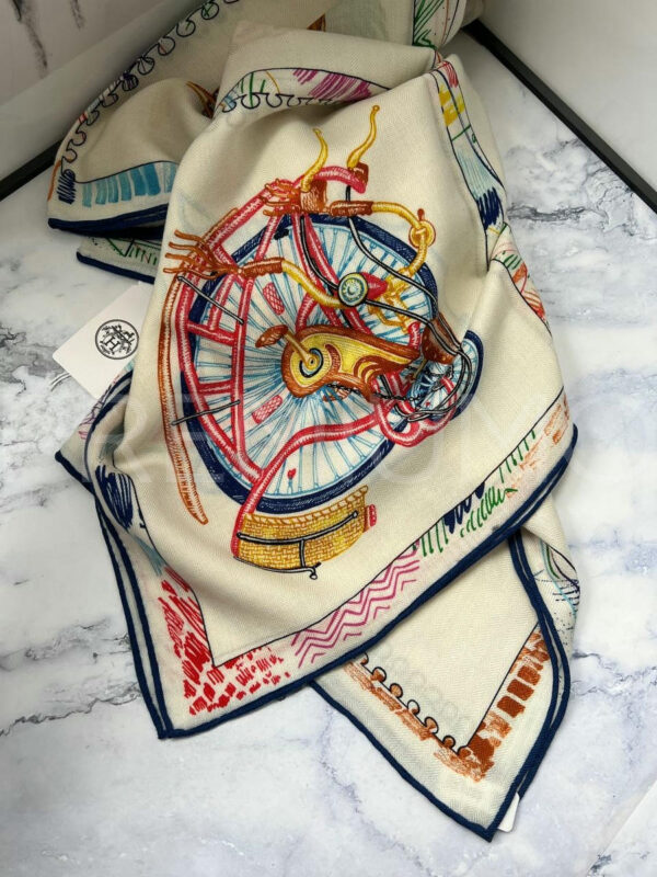 Hermes палантин PR639531 2