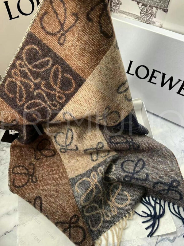 Loewe шарф PR682434 6