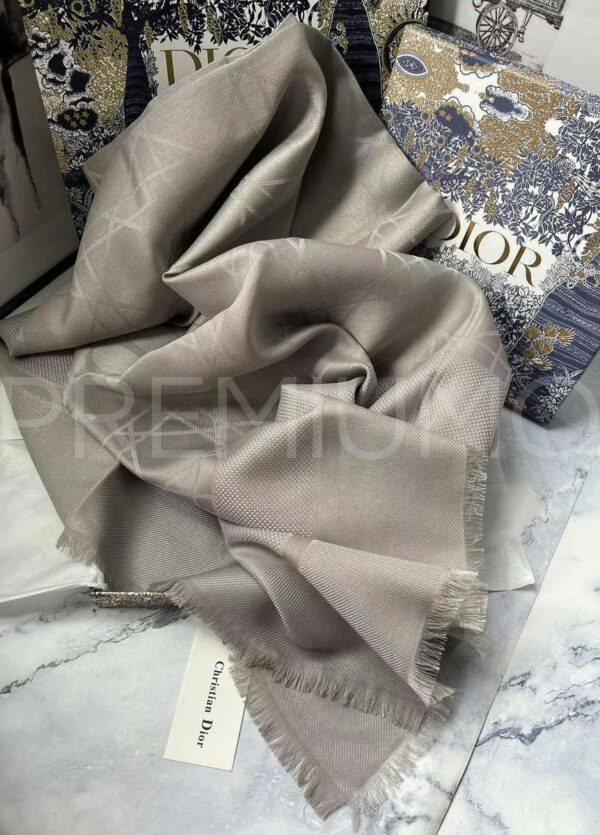 Christian Dior палантин PR747976 2
