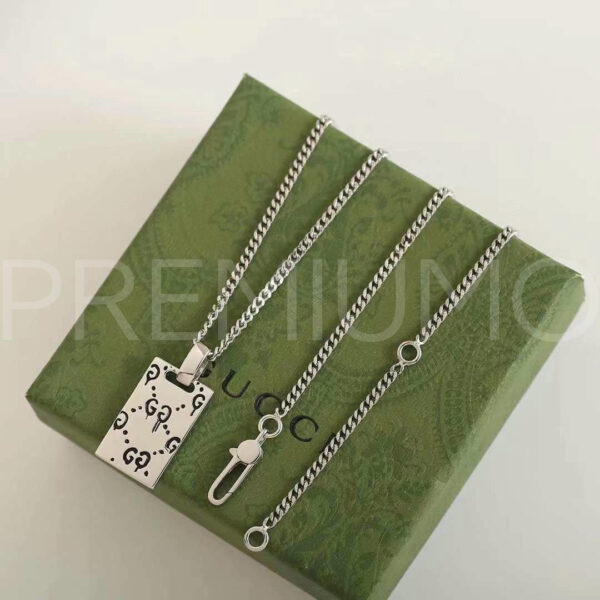 Gucci кулон PR421673