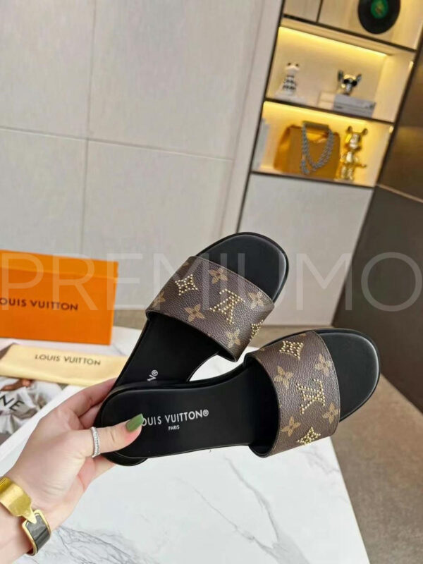 Louis Vuitton шлепанцы PR718372 3