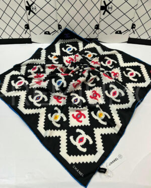 Chanel платок PR273351