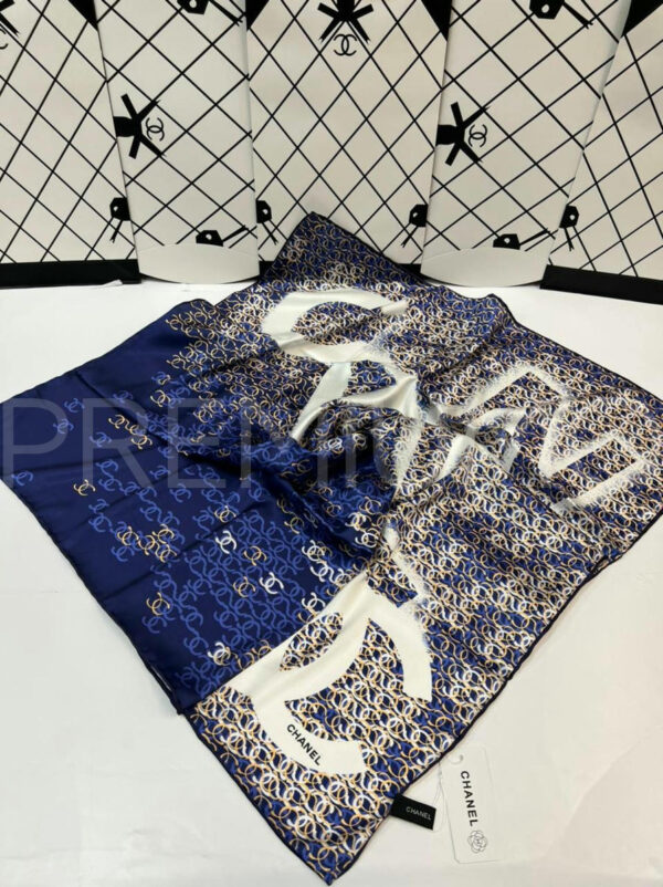 Chanel платок PR593718