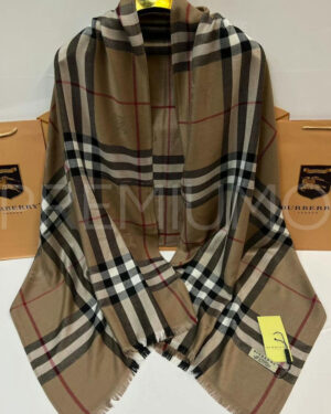 Burberry палантин PR225197