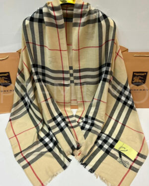 Burberry палантин PR871870