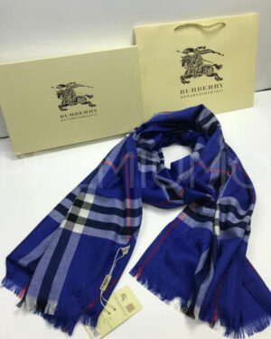 Burberry палантин PR539279