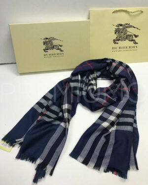 Burberry палантин PR164097