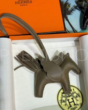 Hermes брелок PR809995