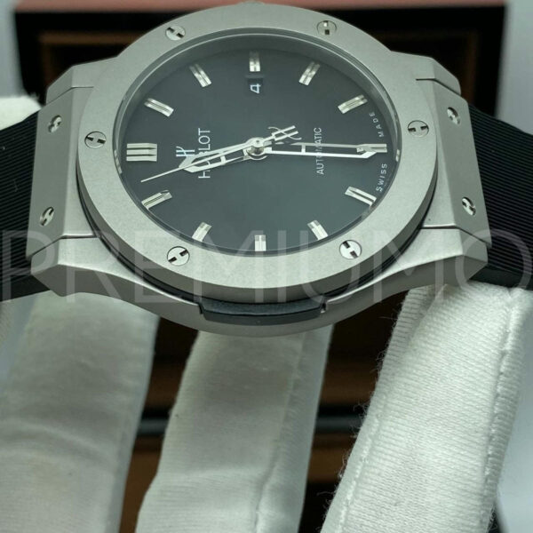 Hublot часы PR166804 5