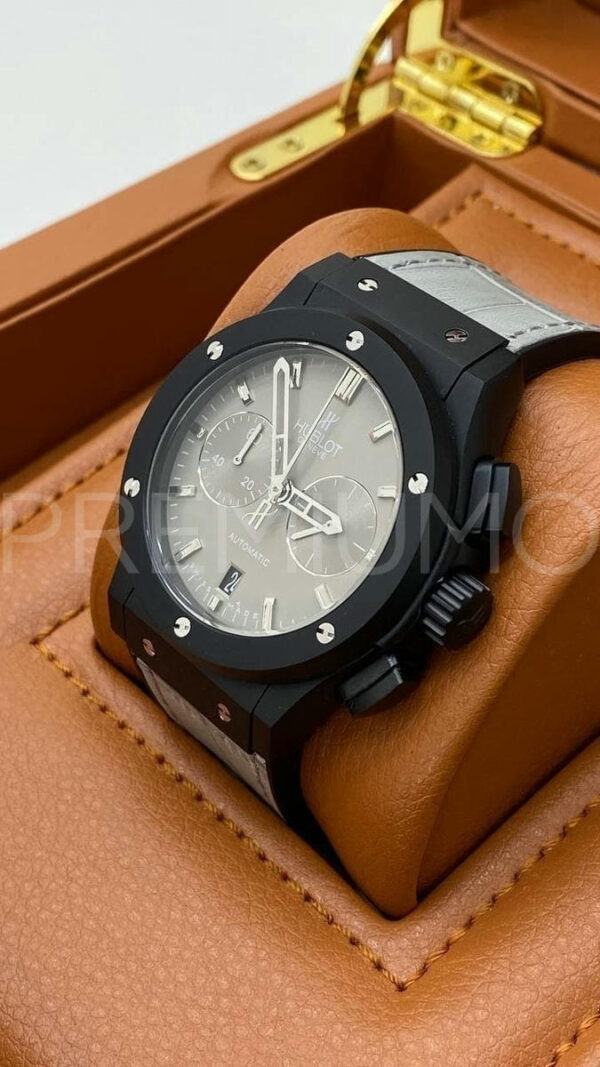 Hublot часы PR219586 2